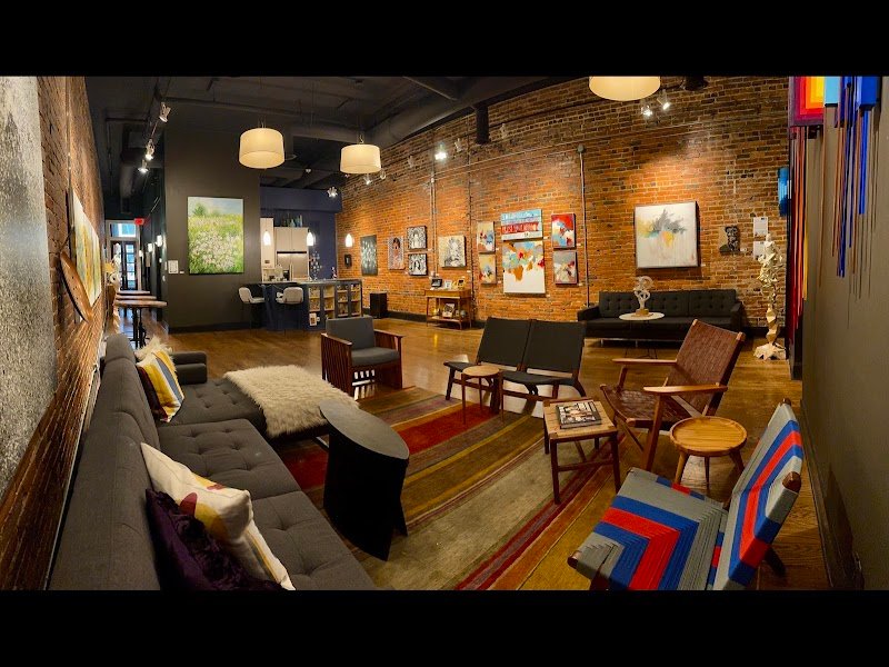 Swipe Right Art + The Studio 208 — Gallery & Studio Venues