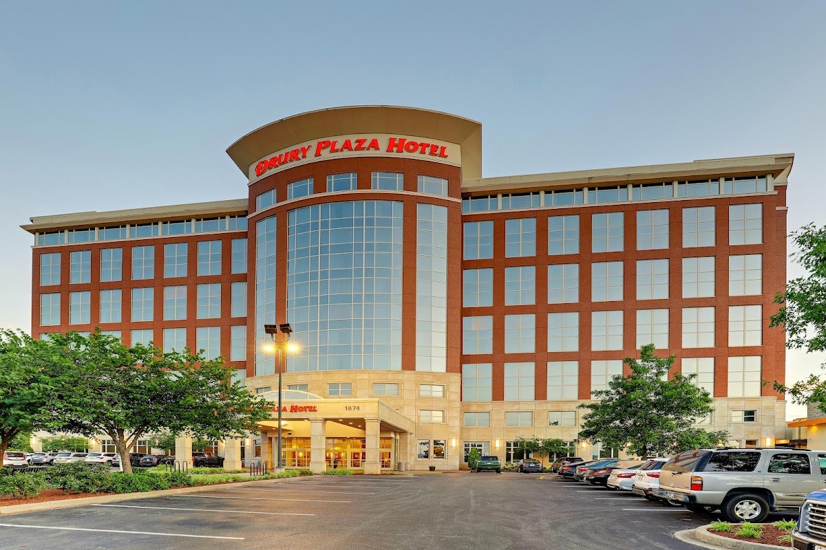Drury Inn & Suites