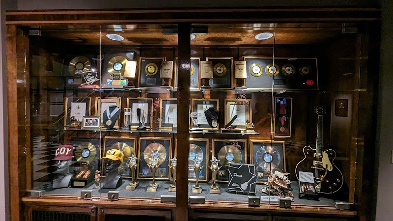 Ray Stevens CabaRay Showroom photo