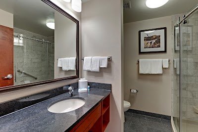 Drury Inn & Suites photo