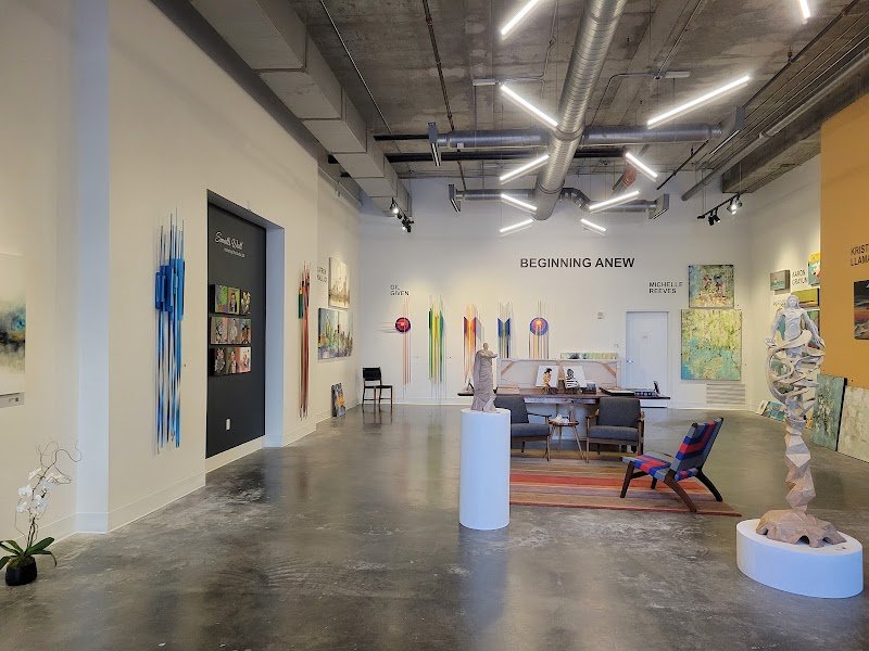 Swipe Right Art + The Studio 208 photo