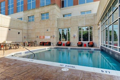 Drury Inn & Suites photo
