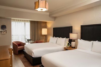 Hutton Hotel photo