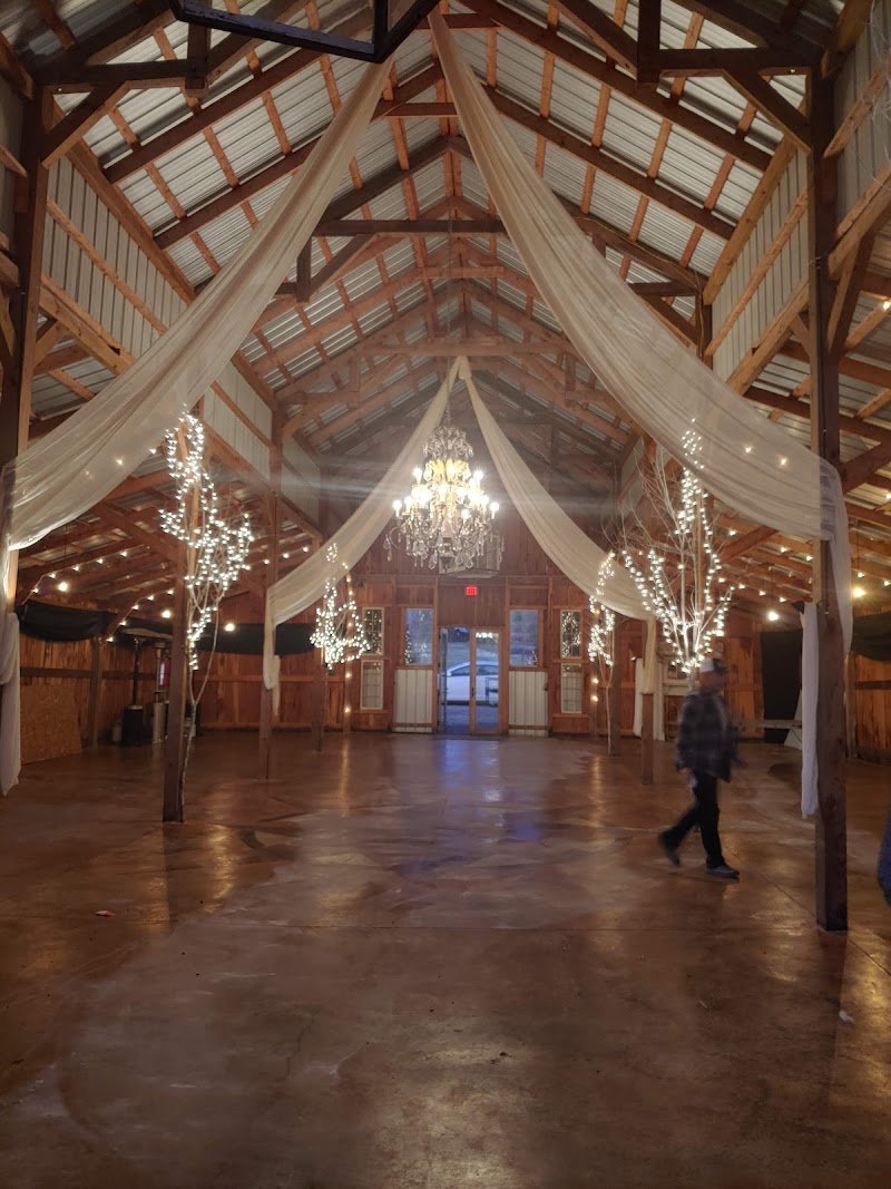 Tomlinson Farm Weddings & Event Venue