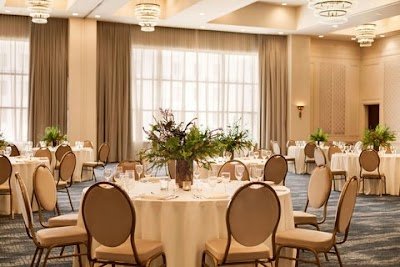 Hutton Hotel photo