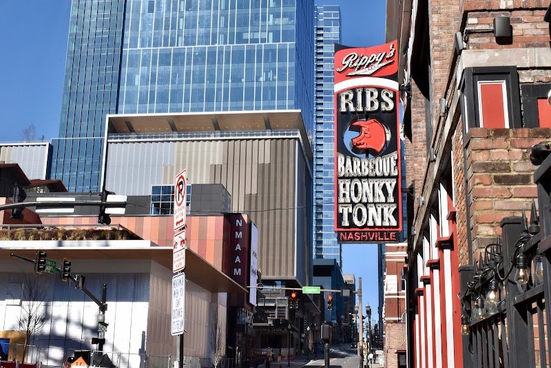 Rippy's Bar & Grill