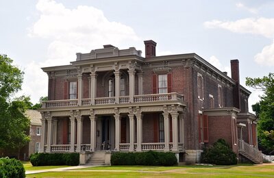 Two Rivers Mansion